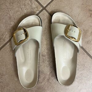 Birkenstock big buckle Madrid cream